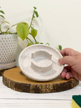 Load image into Gallery viewer, #028 - White speckled sponge holder
