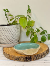 Load image into Gallery viewer, #008 - beach colour Spoon rest