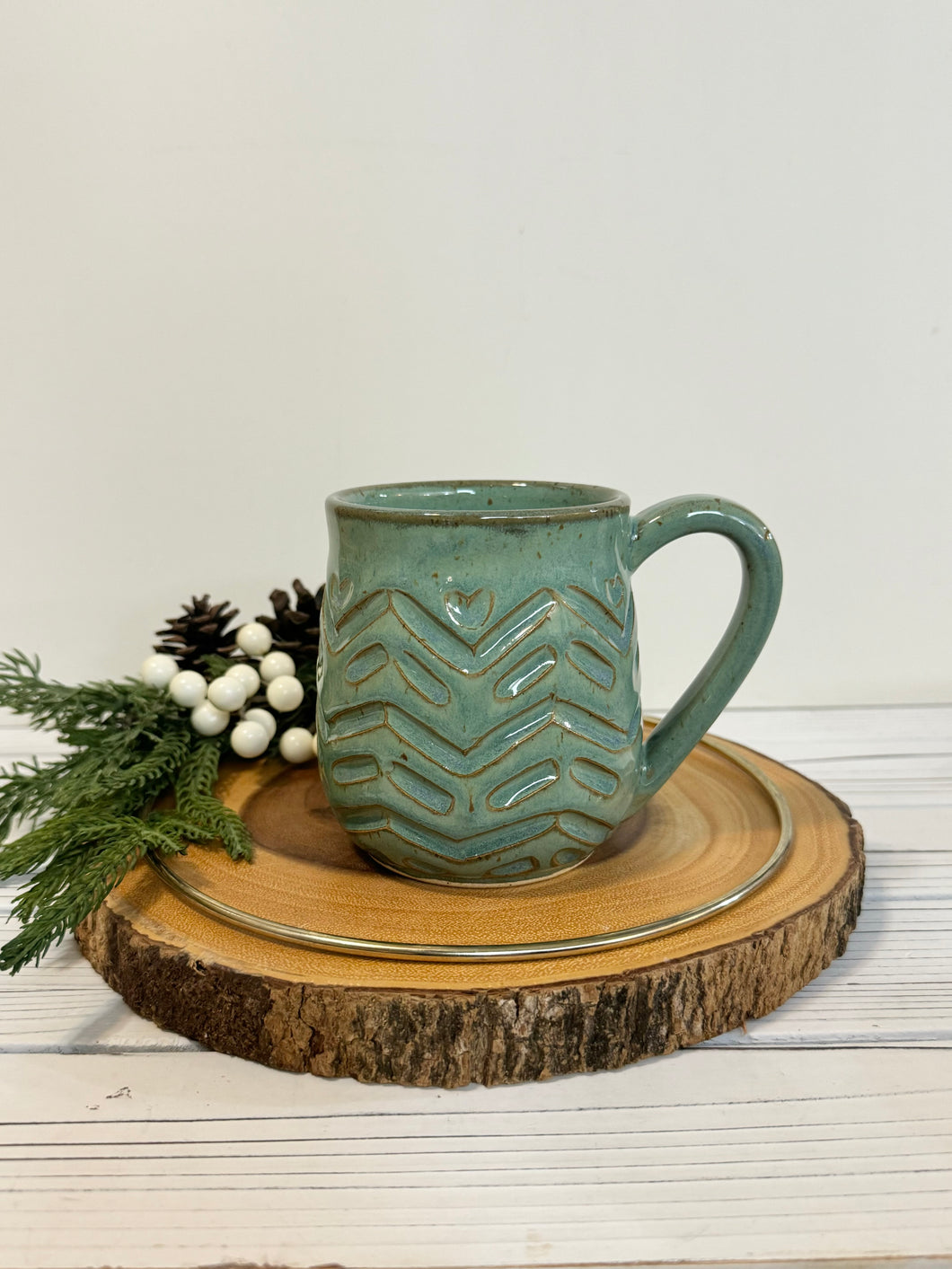 #032 - 14 oz. Green speckled carved mug