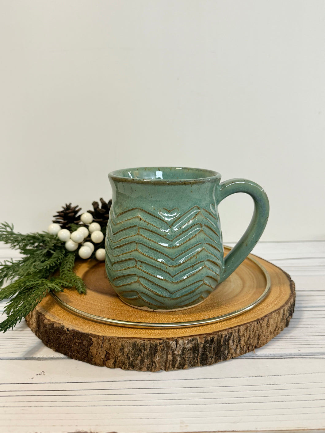 #033 - 16 oz. Green speckled carved mug