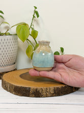 Load image into Gallery viewer, #001 - Itsy bitsy Bud vase beige and turquoise
