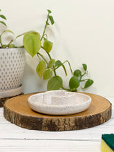 Load image into Gallery viewer, #029 - White speckled sponge holder
