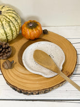 Load image into Gallery viewer, #017 - “Hello autumn” on white speckled Spoon rest

