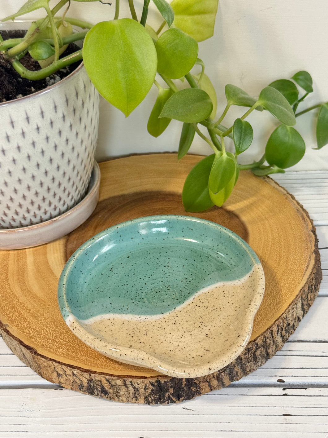 #009 - beach colour Spoon rest